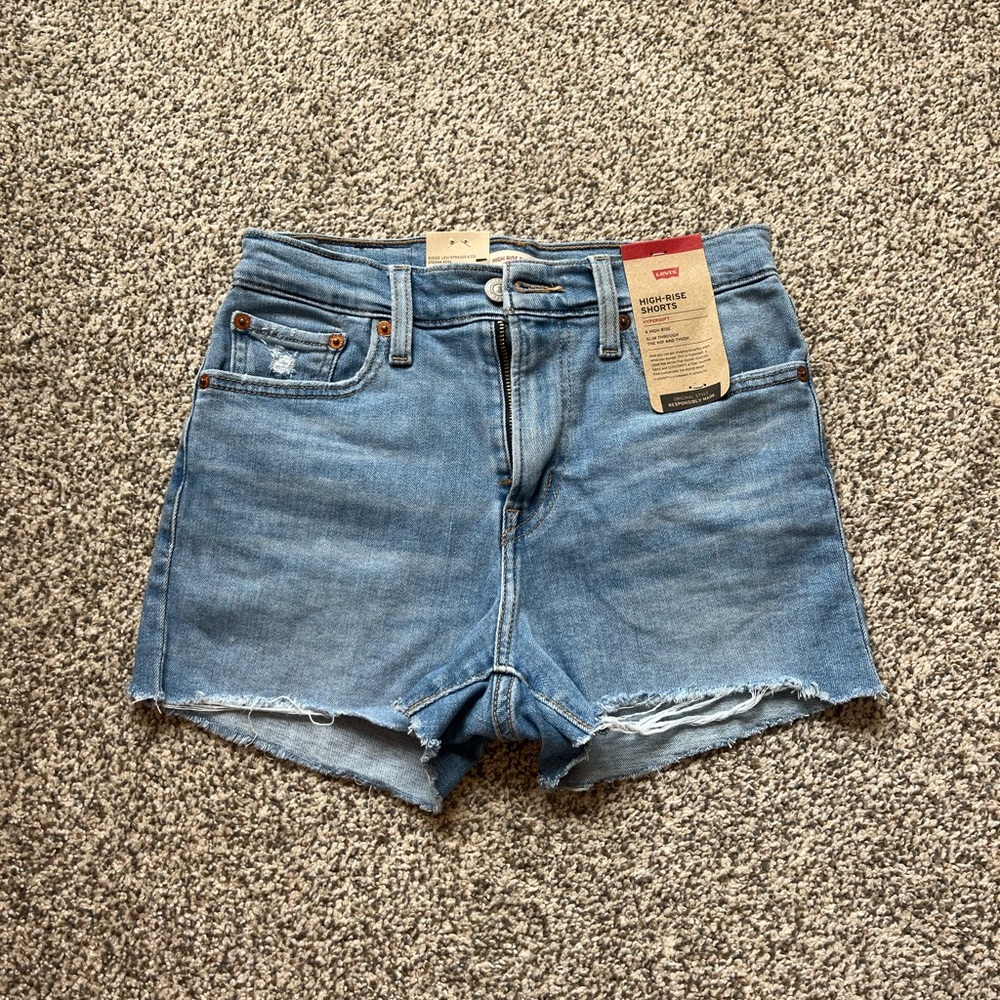 High Rise Levi Shorts